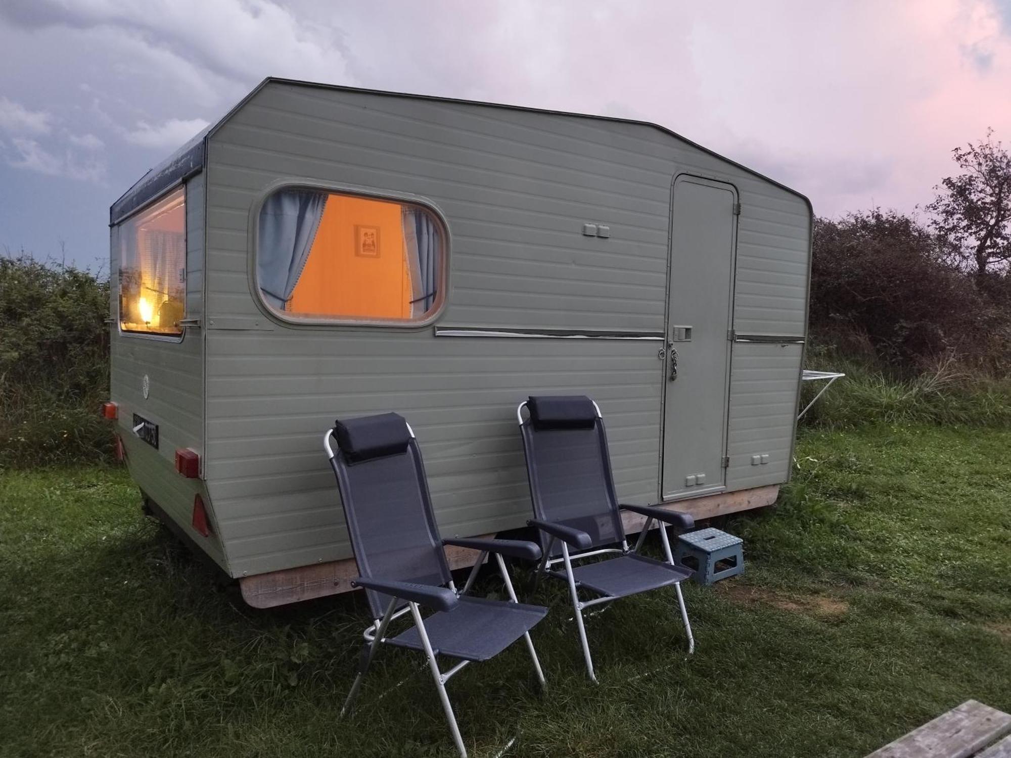 Camping Les Ronds Duval Face Aux Iles Anglo-Normandes Les Moitiers-d'Allonne Chambre photo
