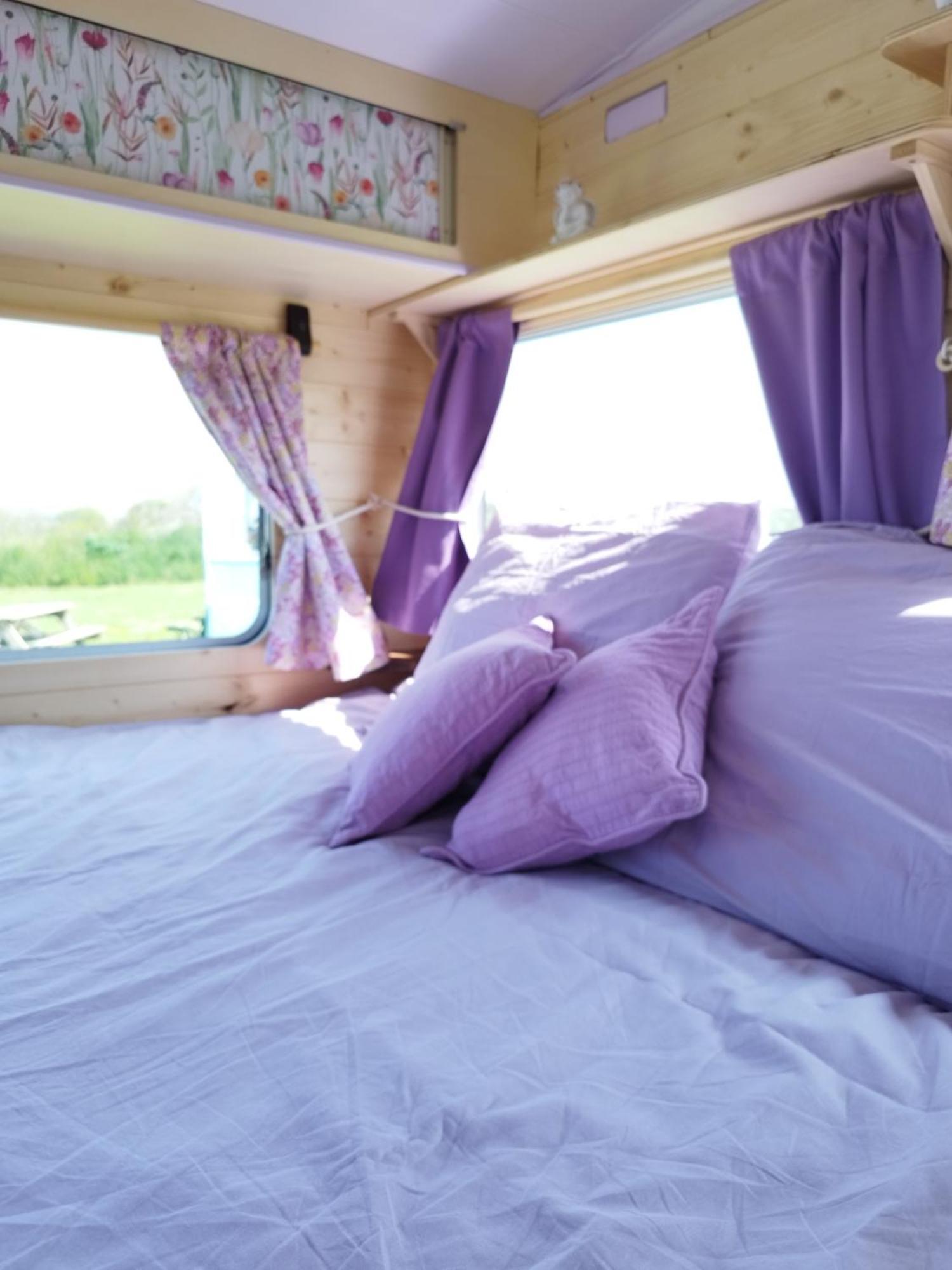 Camping Les Ronds Duval Face Aux Iles Anglo-Normandes Les Moitiers-d'Allonne Extérieur photo
