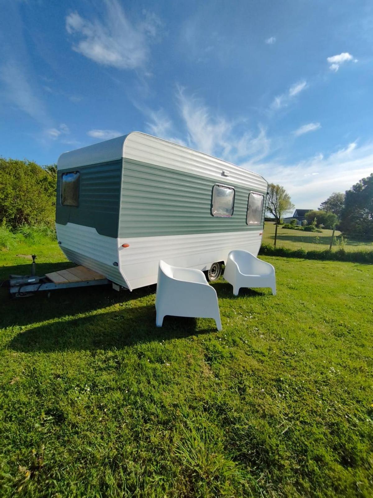 Camping Les Ronds Duval Face Aux Iles Anglo-Normandes Les Moitiers-d'Allonne Extérieur photo